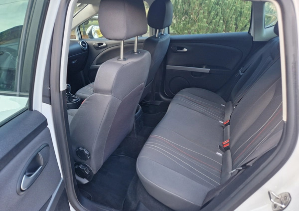 Seat Leon cena 22800 przebieg: 206380, rok produkcji 2012 z Płock małe 277